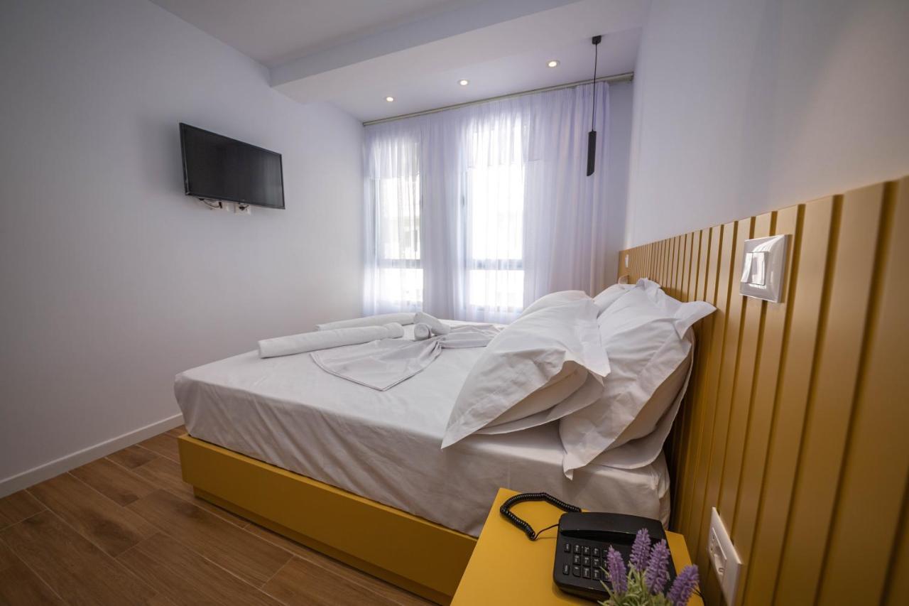 Hesperus Hotel Vlore Luaran gambar