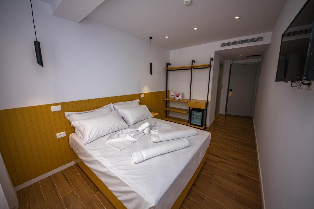 Hesperus Hotel Vlore Luaran gambar